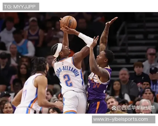 布克第三节狂砍16分全场31分4板3助伤退末节遗憾未能继续拼搏